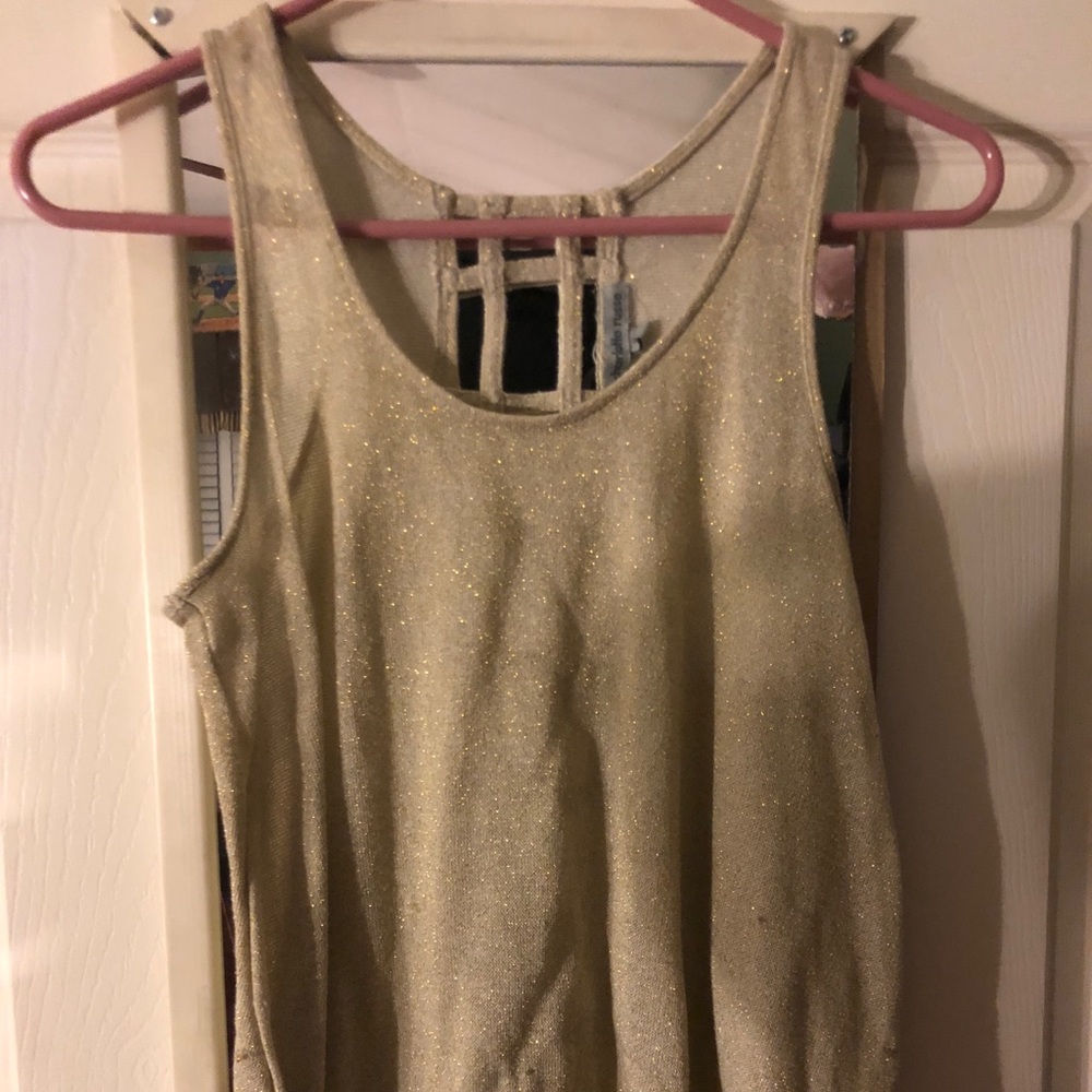 Shimmery gold top